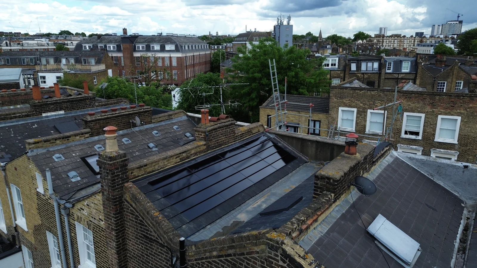 The integrated solar roof among neighbouring terraced homes