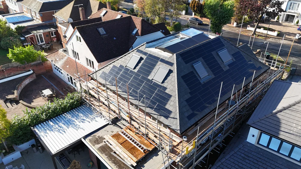 SolarTyle across the roof elevations during the Kingwell Road project