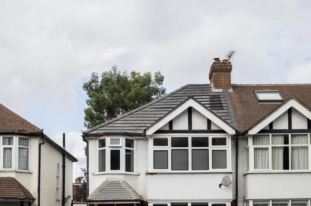 Front elevation and anthracite roof finish