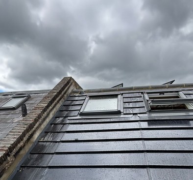 Slate-style SolarTyle integration on a Victorian terrace